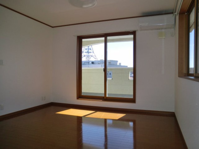 【洋室】 | ヒルサイドハウス | ＜ヒルサイドハウス＞