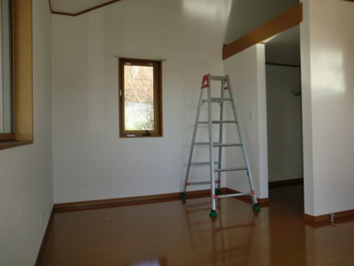 【洋室】 | ヒルサイドハウス | ＜ヒルサイドハウス＞