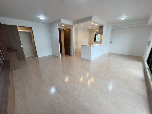 シャリエ和歌山大学前ヴェリテの居間・リビング