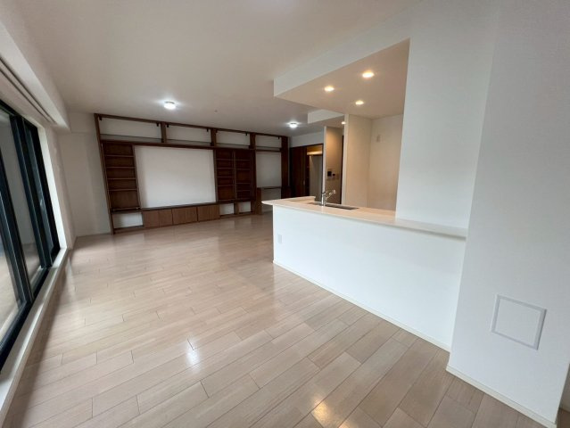 シャリエ和歌山大学前ヴェリテの居間・リビング