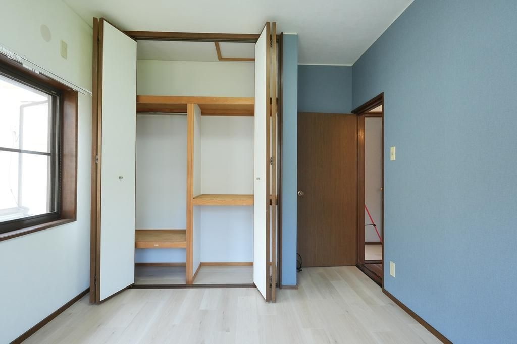 六十谷戸建の収納