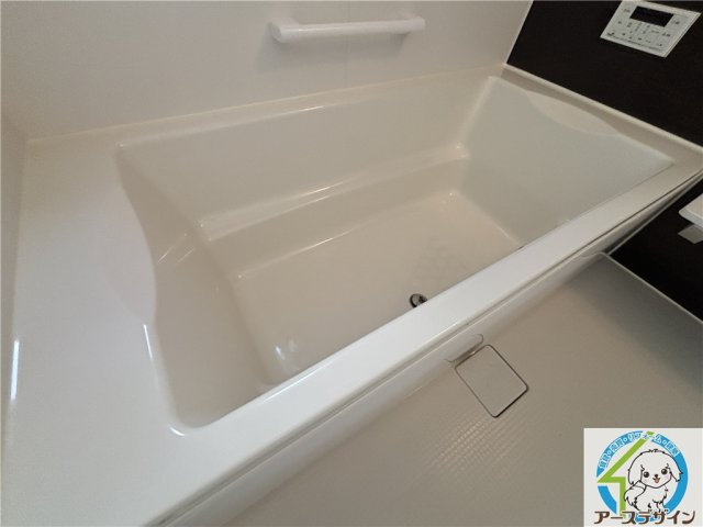 神戸市西区押部谷町西盛の新築一戸建の浴室