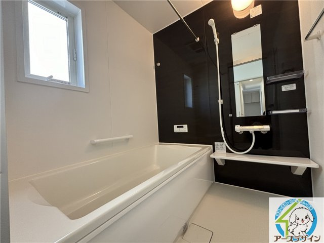 神戸市西区押部谷町西盛の新築一戸建の浴室