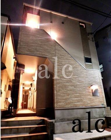 Grandeur新中野 (グランドール新中野)の外観