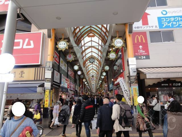 Grandeur新中野 (グランドール新中野)の周辺|JR中野駅周辺。大きな商店街が有名です。