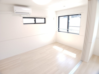 【洋室】 | メゾンカルム舟木