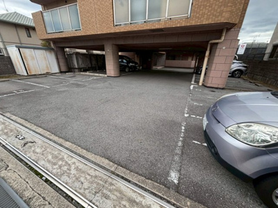 【駐車場】 | ユートピア魚住