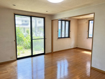 【居間・リビング】 | 四日市市桜新町１丁目 | ＬＤＫ