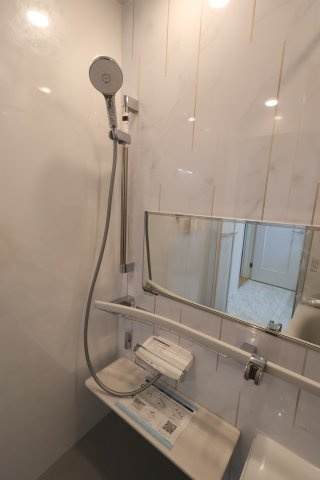 《仲介手数料無料》南区辻４丁目15-15新築一戸建てハートフルタウンの浴室|撮影日 2025年11月15日 15:30 晴れ