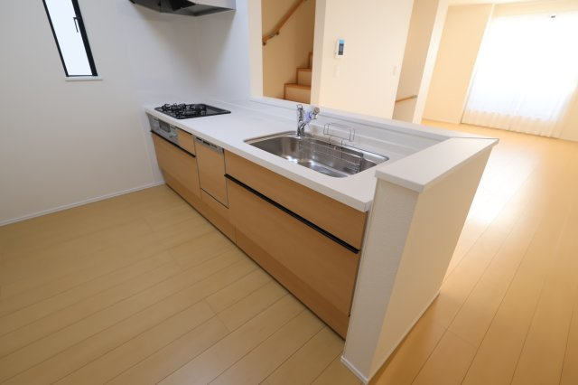 《仲介手数料無料》南区辻４丁目15-15新築一戸建てハートフルタウンのキッチン|撮影日 2025年11月15日 15:30 晴れ