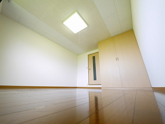 ディアーレコトブキA棟の居間・リビング|おしゃれな居間です