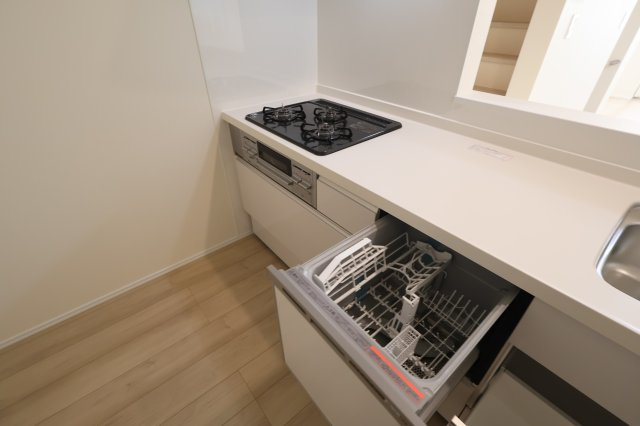 【キッチン】 | 《仲介手数料無料》南区辻４丁目15-15(B号棟)新築一戸建てハートフルタウン | 撮影日 2025年11月15日 15:30 晴れ