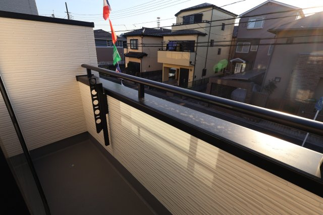 【バルコニー】 | 《仲介手数料無料》南区辻４丁目15-15(B号棟)新築一戸建てハートフルタウン | 撮影日 2025年11月15日 15:30 晴れ