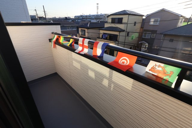 《仲介手数料無料》南区辻４丁目15-15(B号棟)新築一戸建てハートフルタウンのバルコニー|撮影日 2025年11月15日 15:30 晴れ