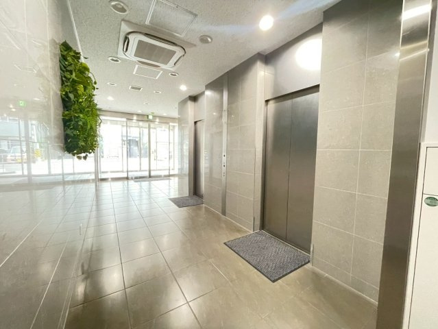 GA豊田ビルのロビー