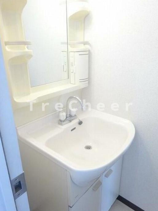 カーサデロサ(旧レジデンス田中)の洗面所