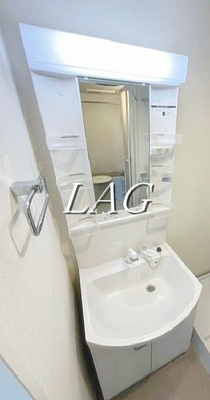 【洗面所】 | レグノテラス竹ノ塚 | 独立洗面台です。