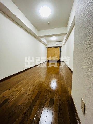 THE RESIDENCE DAIKANCHOの居間・リビング