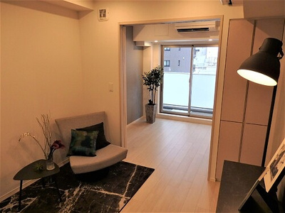 【居間・リビング】 | Brun Pilier日本橋 | ※モデルルームのため家具は撤去となります