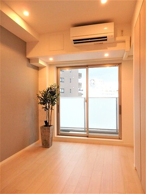 【居間・リビング】 | Brun Pilier日本橋 | ※モデルルームのため家具は撤去となります