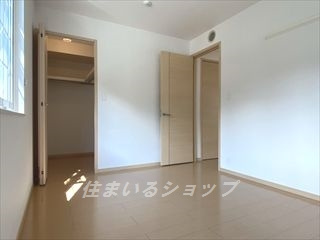 安芸高田市甲田町高田原のアパートの寝室|寝室にもエアコン付きます！