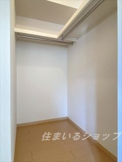 安芸高田市甲田町高田原のアパートの設備|ウォークインクローゼット