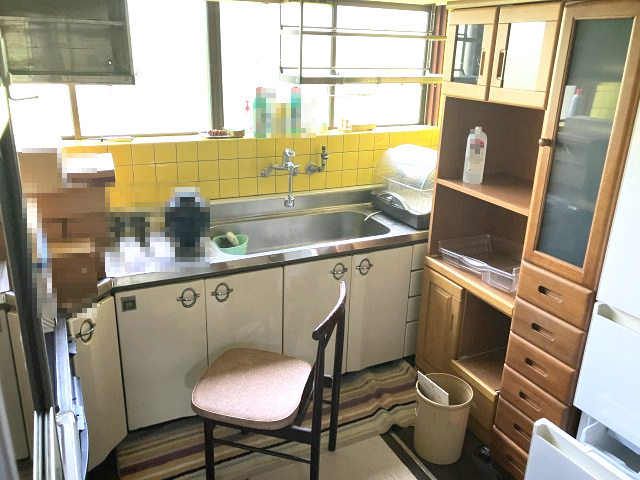 九日市中町　中古戸建　8DKのキッチン