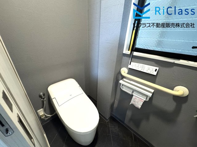 中古戸建　神戸市長田区神楽町3丁目5のトイレ|１階のトイレです
