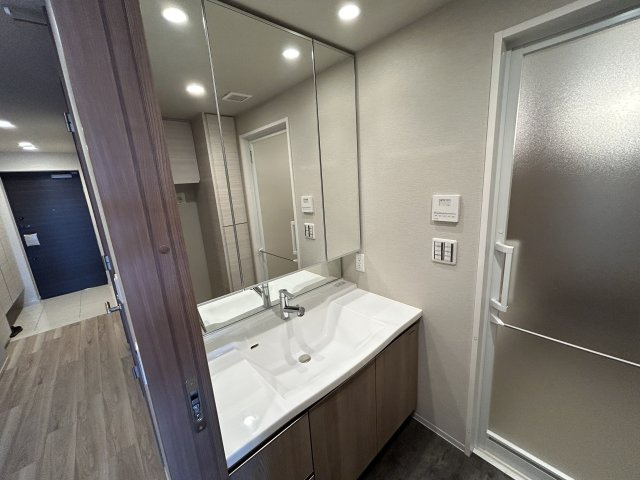 グランディレジデンス和歌山三木町の洗面所