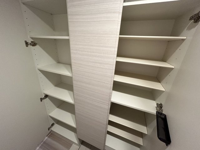 グランディレジデンス和歌山三木町の収納