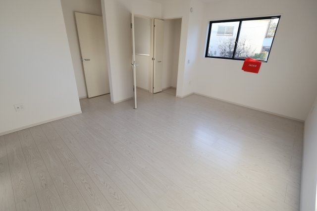 《仲介手数料無料》緑区大字三室7141-1(1号棟)新築一戸建てエルデの洋室