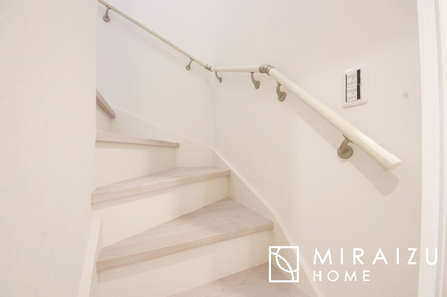 【内装】 | プライベートの空間もみんなで過ごす空間も両社兼ね備えたつくりです。