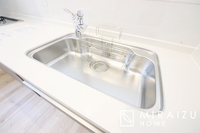 【内装】 | ご家族様のプライベート空間が確保できる素敵な間取りです。また敷地ゆったりですので、おうち時間を楽しむのにもぴったりですね♪
