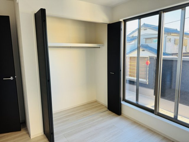 八王子市　緑町　新築一戸建て　６期の収納|～収納力の高いクローゼット完備～