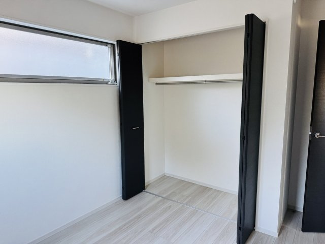 八王子市　緑町　新築一戸建て　６期の収納|～収納力の高いクローゼット完備～
