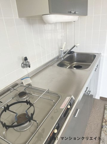 ファミール大手町のキッチン