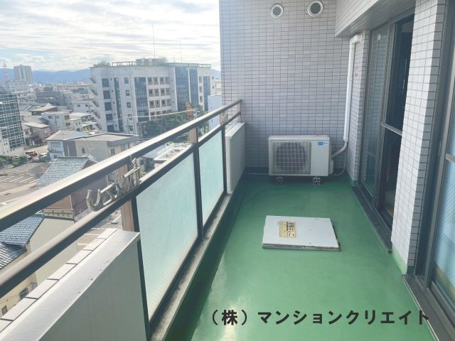 ファミール大手町のバルコニー