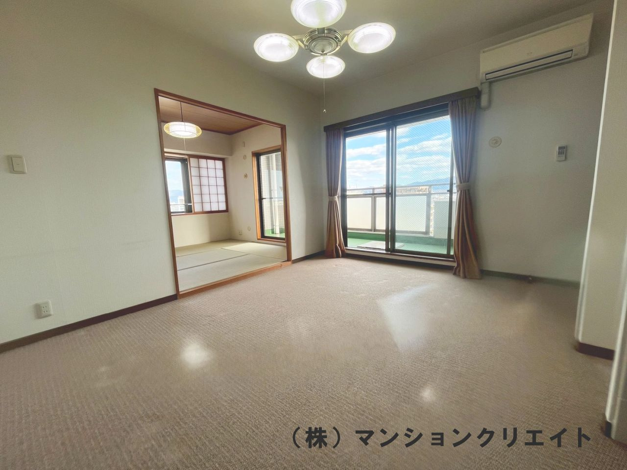 ファミール大手町の居間・リビング|LDK9.1帖