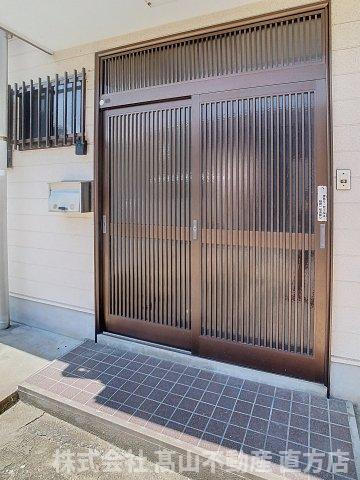 山部戸建てのエントランス