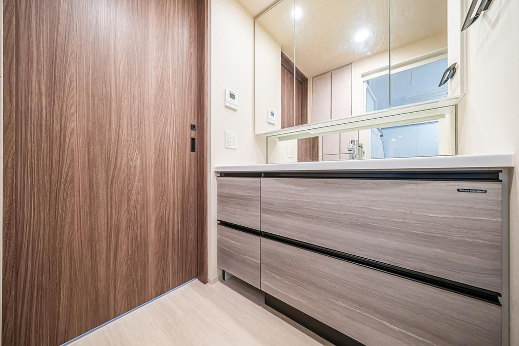 昭島市代官山２丁目の中古マンションの独立洗面台