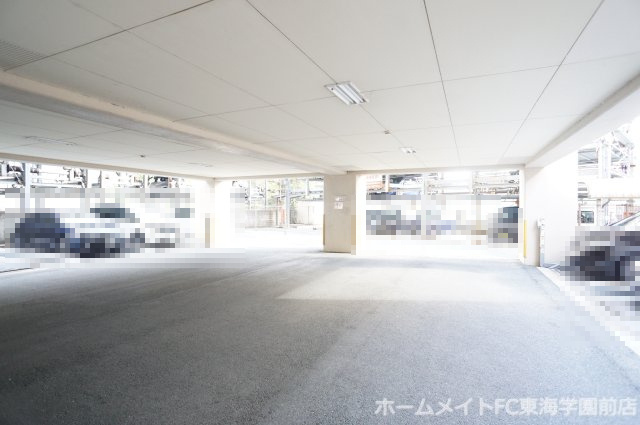 グリーンコート南熊本の駐車場