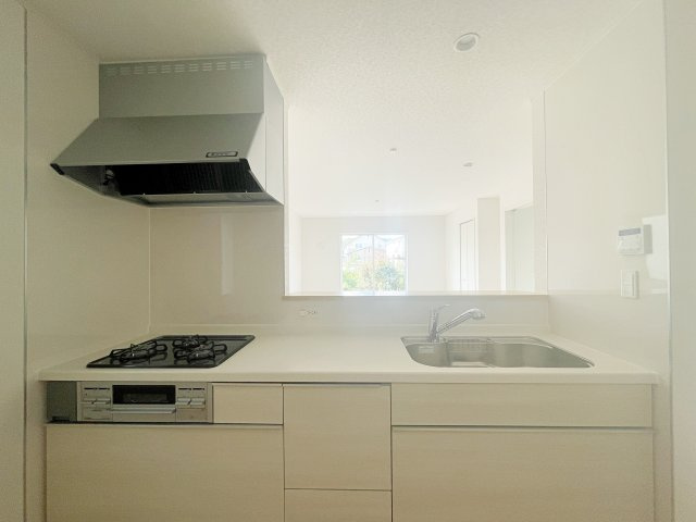 新築戸建・建売　福島市松川町木曽内裡　CRADLE GARDEN　全4棟のキッチン|カウンター越しに会話が弾む、家族とのつながりを感じられる対面キッチンです！