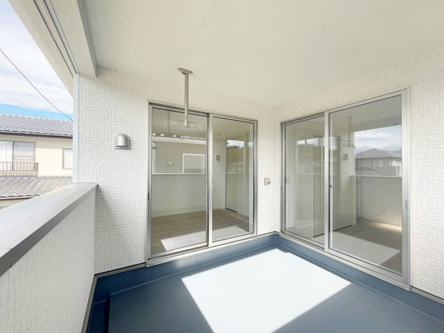 新築戸建・建売　福島市松川町木曽内裡　CRADLE GARDEN　全4棟のバルコニー|インナーバルコニーは天候に左右されずに、プライベートな空間でくつろぎや洗濯物干しに最適！