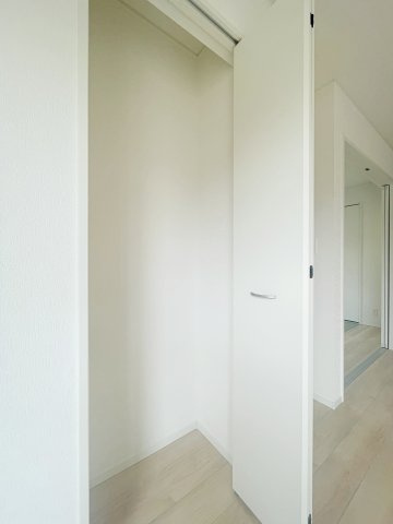 新築戸建・建売　福島市松川町木曽内裡　CRADLE GARDEN　全4棟の収納|リビング収納には掃除用具や生活用品のストックなど収納可能！