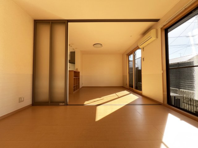 ブルージュあざみの居間・リビング