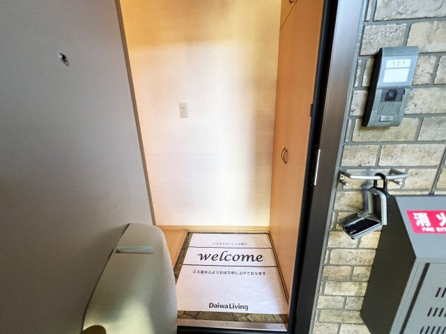 ブルージュあざみの玄関