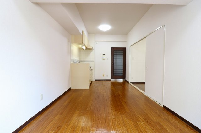 【居間・リビング】 | グランピア中央