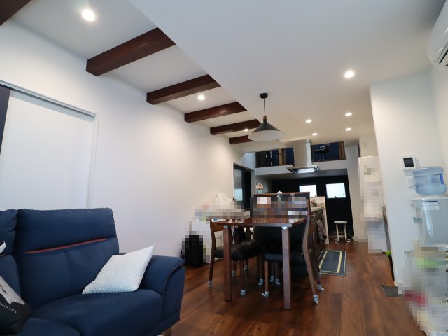 【居間・リビング】の画像