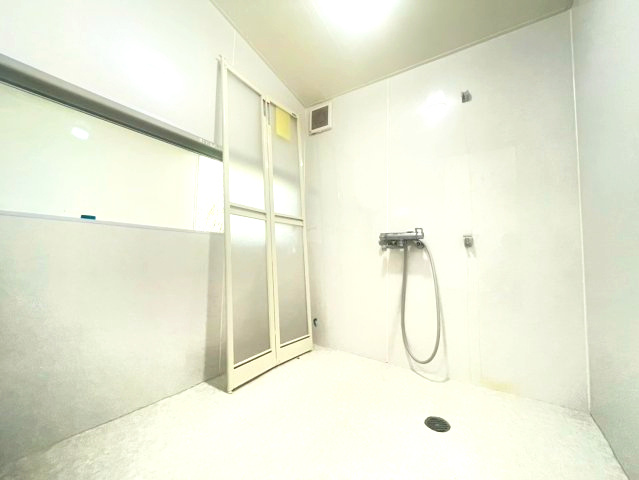 山武市井之内の浴室