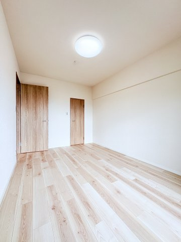 ライオンズマンション長丘ガーデン弐番館の洋室